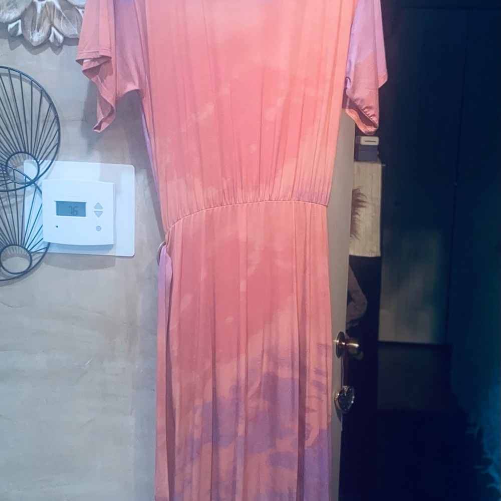 Free People - Picture 3 of 5